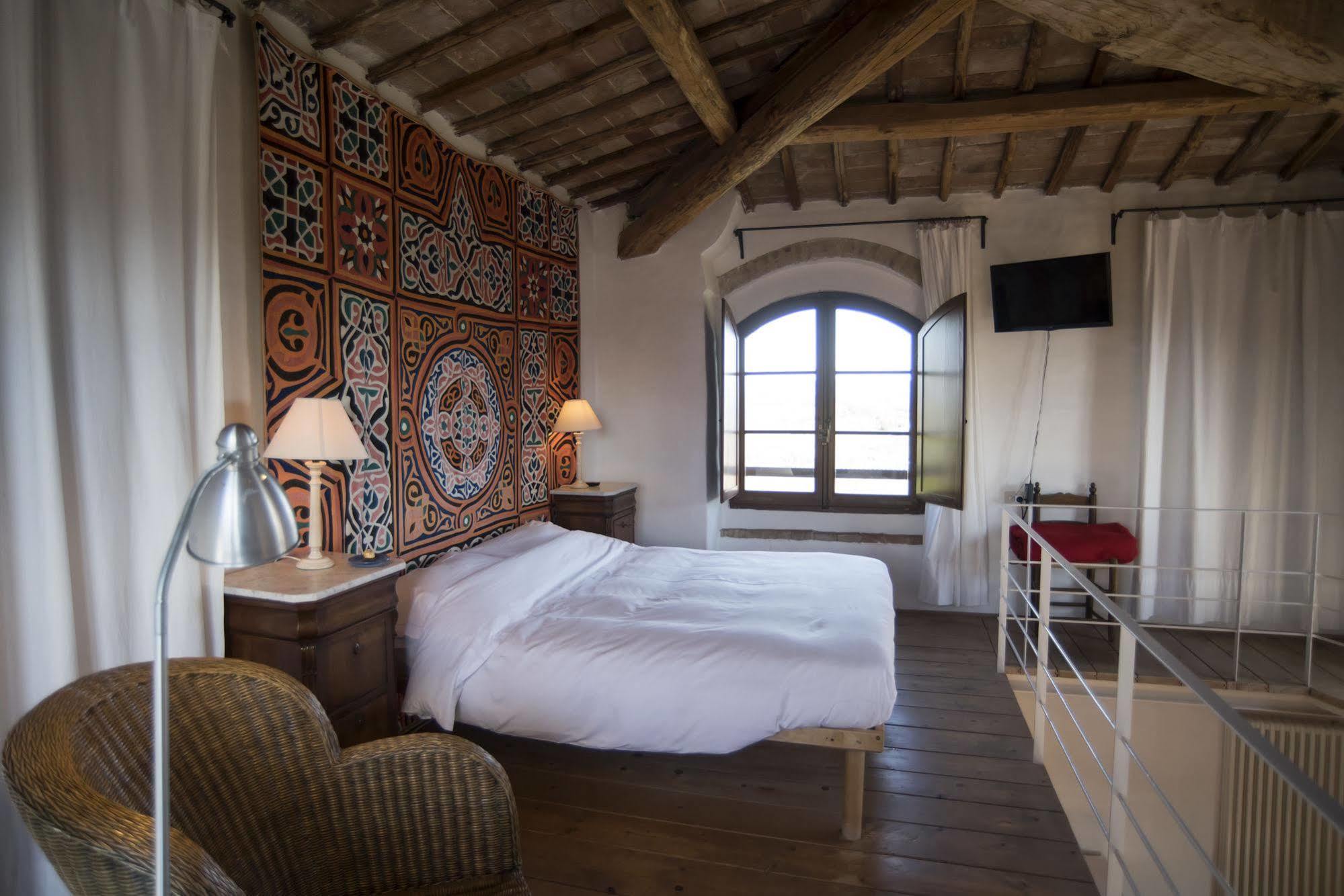 Castello Delle Quattro Torra Bed & Breakfast Val di Pugna Eksteriør bilde